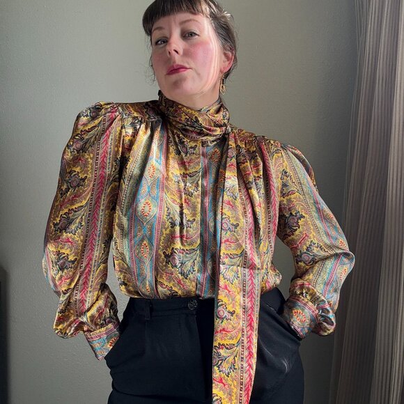 Vintage Secretary Blouse 80s La Chine Classic Printed Attached Scarf | M/L - Picture 1 of 9